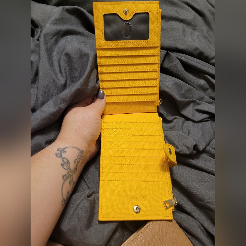 Wallet Bundle - Picture 3 of 4